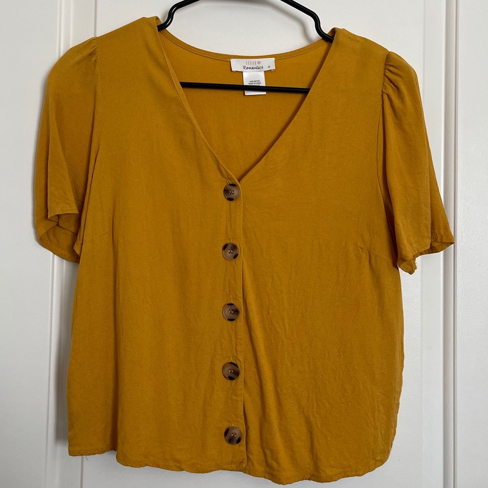 Urban Romantics Cropped Button Down
